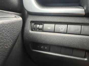 Photo 22 du bon plan NISSAN Qashqai 1.3 Mild Hybrid 140ch N-Connecta 2022 occasion à 19490 €