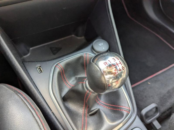 Photo 25 du bon plan FORD Fiesta 1.5 EcoBoost 200ch ST 5p occasion à 26863 €