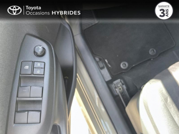 Photo 23 du bon plan TOYOTA Yaris 116h Design 5p MC24 occasion à 21790 €