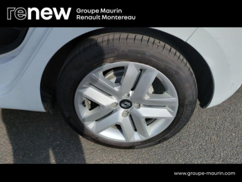 Photo 18 du bon plan RENAULT Clio 1.6 E-Tech 145ch full hybrid Evolution - 24 occasion à 18900 €