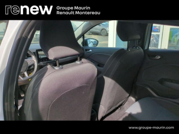 Photo 21 du bon plan RENAULT Clio 1.6 E-Tech 145ch full hybrid Evolution - 24 occasion à 18900 €