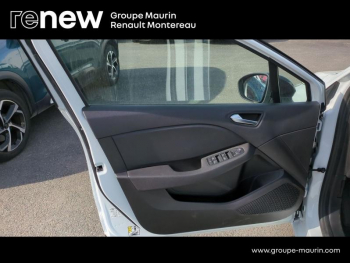 Photo 22 du bon plan RENAULT Clio 1.6 E-Tech 145ch full hybrid Evolution - 24 occasion à 18900 €