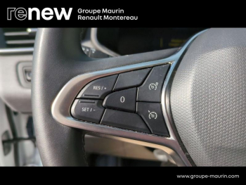 Photo 27 du bon plan RENAULT Clio 1.6 E-Tech 145ch full hybrid Evolution - 24 occasion à 18900 €