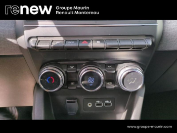 Photo 31 du bon plan RENAULT Clio 1.6 E-Tech 145ch full hybrid Evolution - 24 occasion à 18900 €