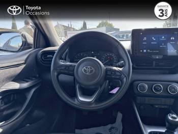 Photo 9 du bon plan TOYOTA Yaris 120 VVT-i Dynamic Business 5p MC24 occasion à 16990 €