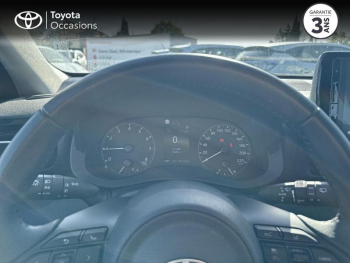 Photo 13 du bon plan TOYOTA Yaris 120 VVT-i Dynamic Business 5p MC24 occasion à 16990 €