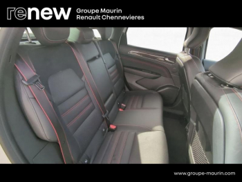 Photo 16 du bon plan RENAULT Arkana 1.6 E-Tech hybride 145ch RS Line Fast Track occasion à 24999 €