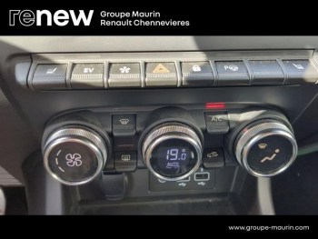 Photo 26 du bon plan RENAULT Arkana 1.6 E-Tech hybride 145ch RS Line Fast Track occasion à 24999 €