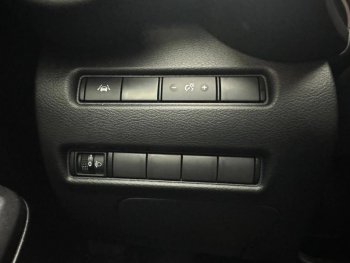 Photo 17 du bon plan NISSAN Juke 1.6 Hybrid 143ch N-Design 2023 occasion à 21990 €