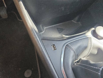 Photo 29 du bon plan FORD Fiesta 1.0 EcoBoost Hybrid 125ch Titanium Business 5p occasion à 14790 €