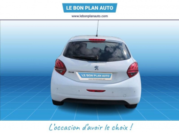 Photo 4 du bon plan PEUGEOT 208 1.2 PureTech 110ch E6.c Allure S&S 5p occasion à 6990 €