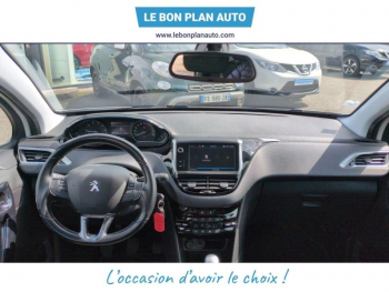 Photo 9 du bon plan PEUGEOT 208 1.2 PureTech 110ch E6.c Allure S&S 5p occasion à 6990 €