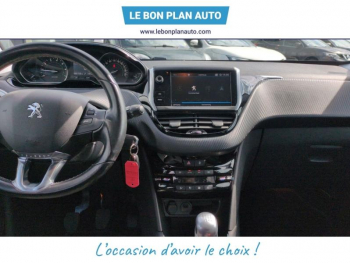 Photo 11 du bon plan PEUGEOT 208 1.2 PureTech 110ch E6.c Allure S&S 5p occasion à 6990 €
