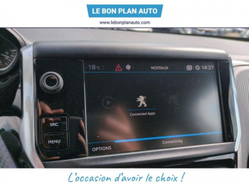 Photo 13 du bon plan PEUGEOT 208 1.2 PureTech 110ch E6.c Allure S&S 5p occasion à 6990 €