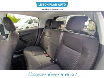 Photo 17 du bon plan PEUGEOT 208 1.2 PureTech 110ch E6.c Allure S&S 5p occasion à 6990 €