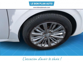 Photo 23 du bon plan PEUGEOT 208 1.2 PureTech 110ch E6.c Allure S&S 5p occasion à 6990 €