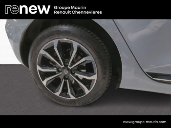 Photo 18 du bon plan RENAULT Clio 1.6 E-Tech 145ch full hybrid Techno - 24 occasion à 20499 €