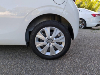 Photo 11 du bon plan PEUGEOT 108 VTi 72 Style 3p occasion à 7590 €