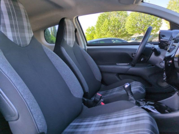 Photo 14 du bon plan PEUGEOT 108 VTi 72 Style 3p occasion à 7590 €