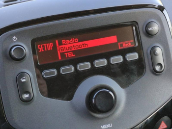 Photo 24 du bon plan PEUGEOT 108 VTi 72 Style 3p occasion à 7590 €