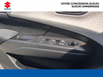 Photo 20 du bon plan SUZUKI Swift 1.2 Hybrid 83ch Pack AllGrip occasion à 18990 €