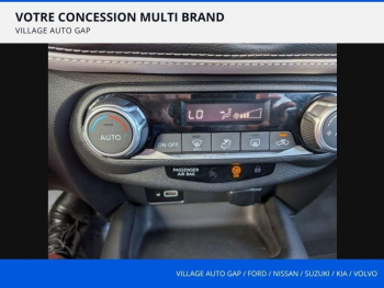 Photo 17 du bon plan NISSAN Juke 1.6 Hybrid 143ch Première Edition 2023 occasion à 21990 €