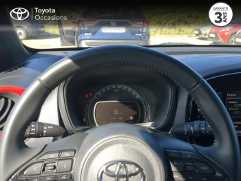 Photo 13 du bon plan TOYOTA Aygo X 1.0 VVT-i 72ch Design MY23 occasion à 15490 €