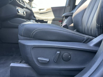 Photo 12 du bon plan FORD Kuga 2.5 Duratec 190ch FHEV E85 Vignale BVA occasion à 25490 €