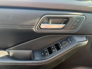 Photo 20 du bon plan NISSAN X-Trail e-4orce 213ch Tekna occasion à 33600 €