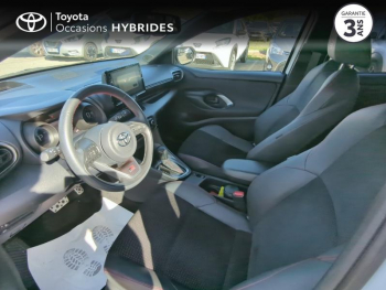 Photo 11 du bon plan TOYOTA Yaris 116h GR Sport 5p MY22 occasion à 20990 €