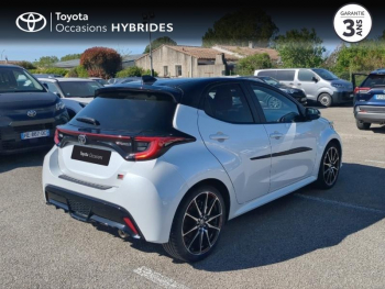 Photo 18 du bon plan TOYOTA Yaris 116h GR Sport 5p MY22 occasion à 20990 €