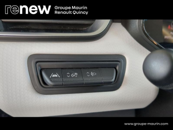 Photo 16 du bon plan RENAULT Clio 1.6 E-Tech hybride 145ch Techno occasion à 16589 €