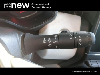 Photo 18 du bon plan RENAULT Clio 1.6 E-Tech hybride 145ch Techno occasion à 16589 €