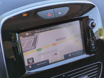 Photo 20 du bon plan RENAULT Clio 1.2 16v 75ch Limited 5p occasion à 9990 €