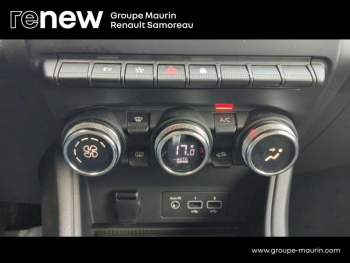 Photo 27 du bon plan RENAULT Captur 1.6 E-Tech hybride 145ch Intens -21 occasion à 17450 €