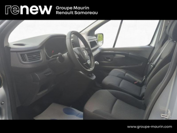 Photo 17 du bon plan RENAULT Trafic Combi L1 2.0 Blue dCi 150ch S&S Zen 8 places occasion à 27900 €