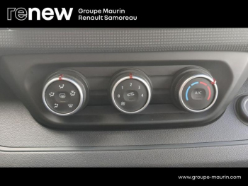 Photo 24 du bon plan RENAULT Trafic Combi L1 2.0 Blue dCi 150ch S&S Zen 8 places occasion à 27900 €
