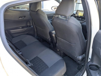 Photo 18 du bon plan TOYOTA C-HR 184h Edition 2WD E-CVT MY20 occasion à 22990 €