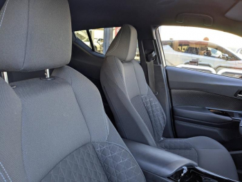 Photo 21 du bon plan TOYOTA C-HR 184h Edition 2WD E-CVT MY20 occasion à 22990 €