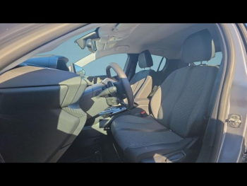 Photo 11 du bon plan PEUGEOT 208 1.2 Hybrid 100ch Allure e-DCS6 occasion à 17990 €