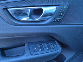 Photo 26 du bon plan VOLVO XC60 D4 AdBlue 190ch Inscription Luxe Geartronic occasion à 29990 €