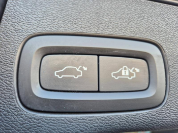 Photo 28 du bon plan VOLVO XC60 D4 AdBlue 190ch Inscription Luxe Geartronic occasion à 29990 €