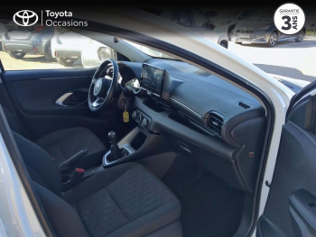 Photo 6 du bon plan TOYOTA Yaris 120 VVT-i Dynamic Business 5p MC24 occasion à 18490 €