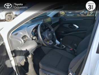 Photo 11 du bon plan TOYOTA Yaris 120 VVT-i Dynamic Business 5p MC24 occasion à 18490 €