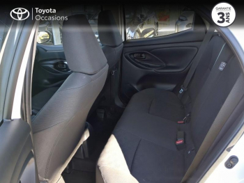 Photo 12 du bon plan TOYOTA Yaris 120 VVT-i Dynamic Business 5p MC24 occasion à 18490 €
