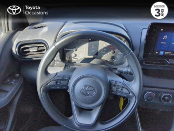 Photo 13 du bon plan TOYOTA Yaris 120 VVT-i Dynamic Business 5p MC24 occasion à 18490 €