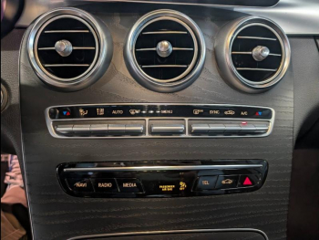 Photo 13 du bon plan MERCEDES-BENZ Classe C 220 d 194ch AMG Line 9G-Tronic occasion à 28890 €