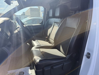Photo 11 du bon plan PEUGEOT Expert Fg VUL Standard 2.0 BlueHDi 120ch S&S Premium occasion à 12980 €
