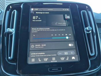 Photo 22 du bon plan VOLVO XC40 Recharge 231ch Start EDT occasion à 27990 €