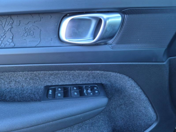 Photo 25 du bon plan VOLVO XC40 Recharge 231ch Start EDT occasion à 27990 €